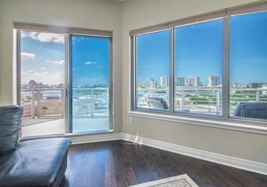 Listing photo id 9 for 1209 Cumberland Avenue 901