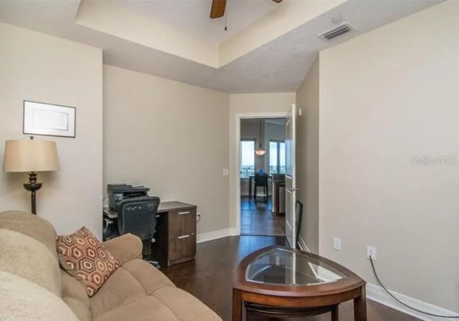 Listing photo id 6 for 1209 Cumberland Avenue 901