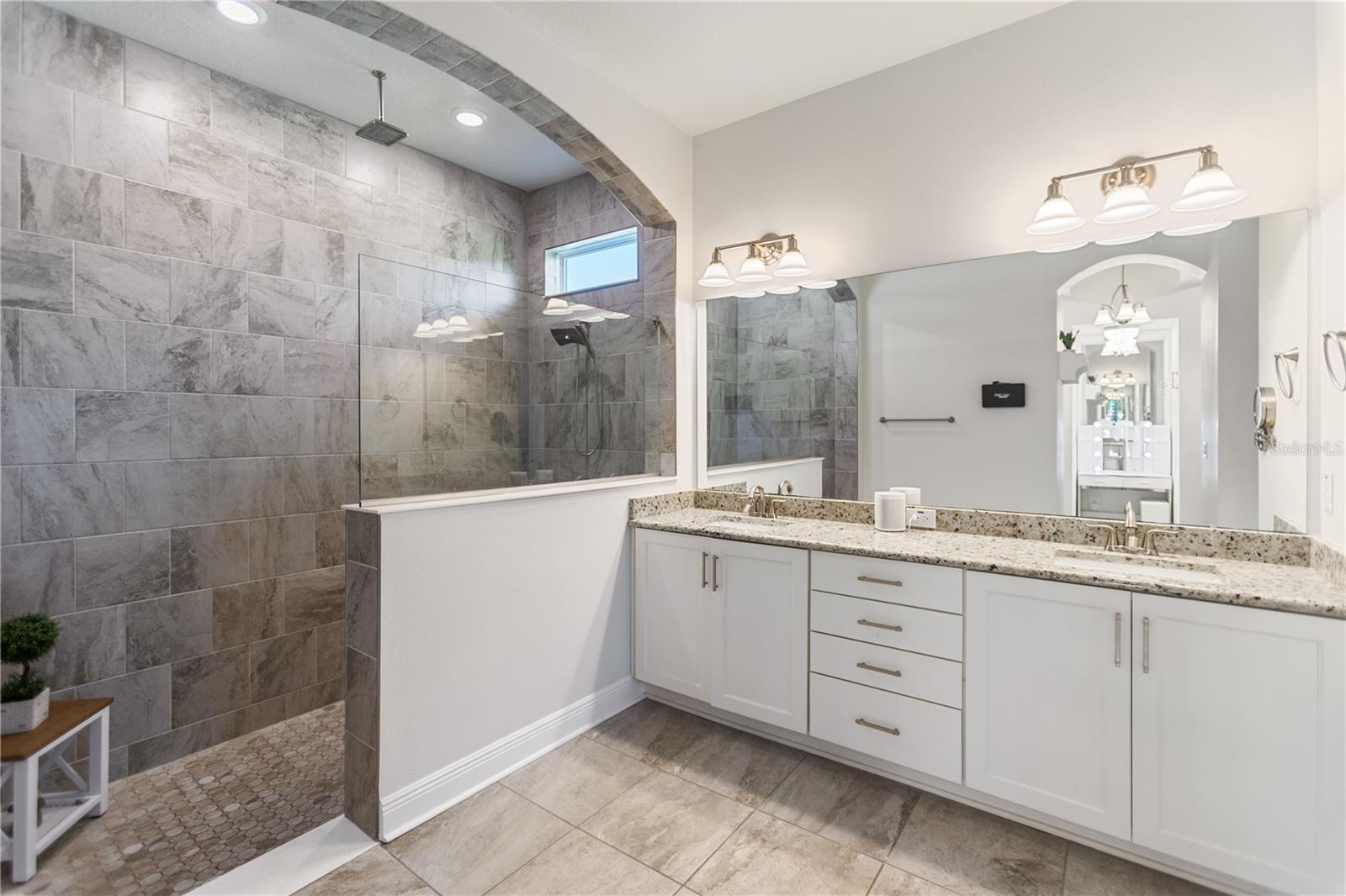 Image 24 of 59 For 4289 Tour Trace