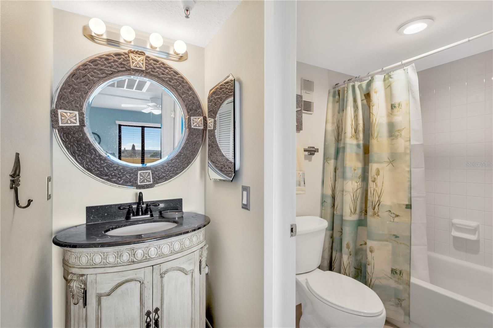 Image 23 of 39 For 6009 Sea Ranch Drive 415