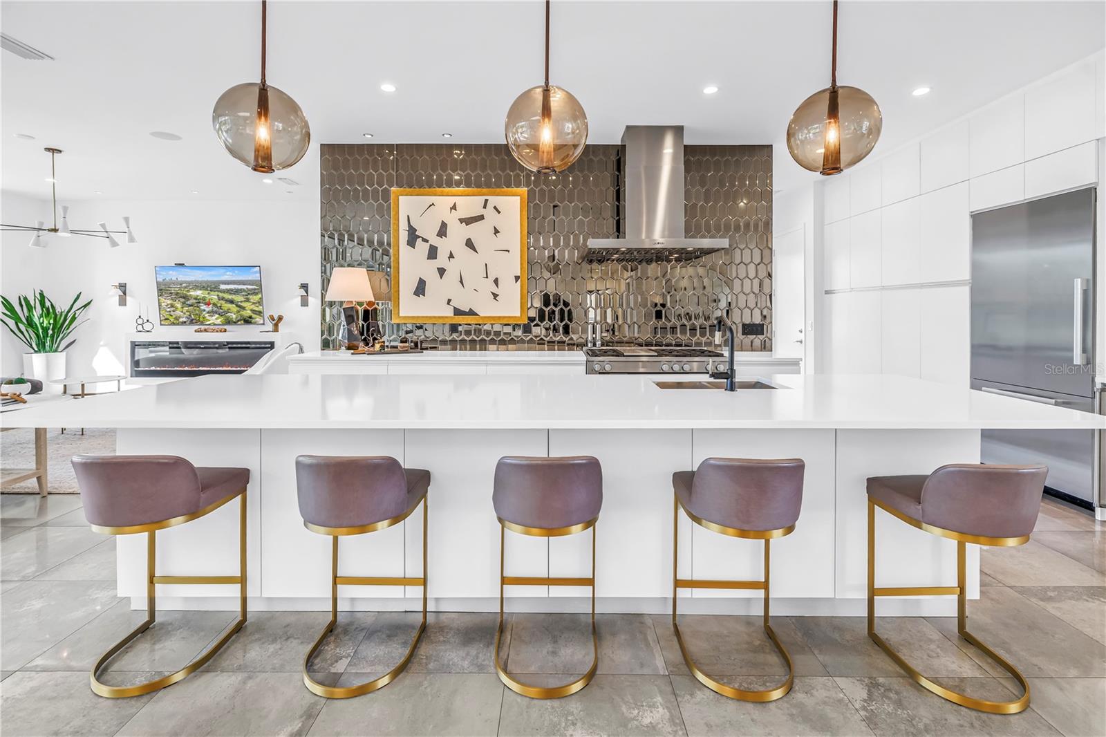 Listing photo id 13 for 3324 Walnut Street Ne