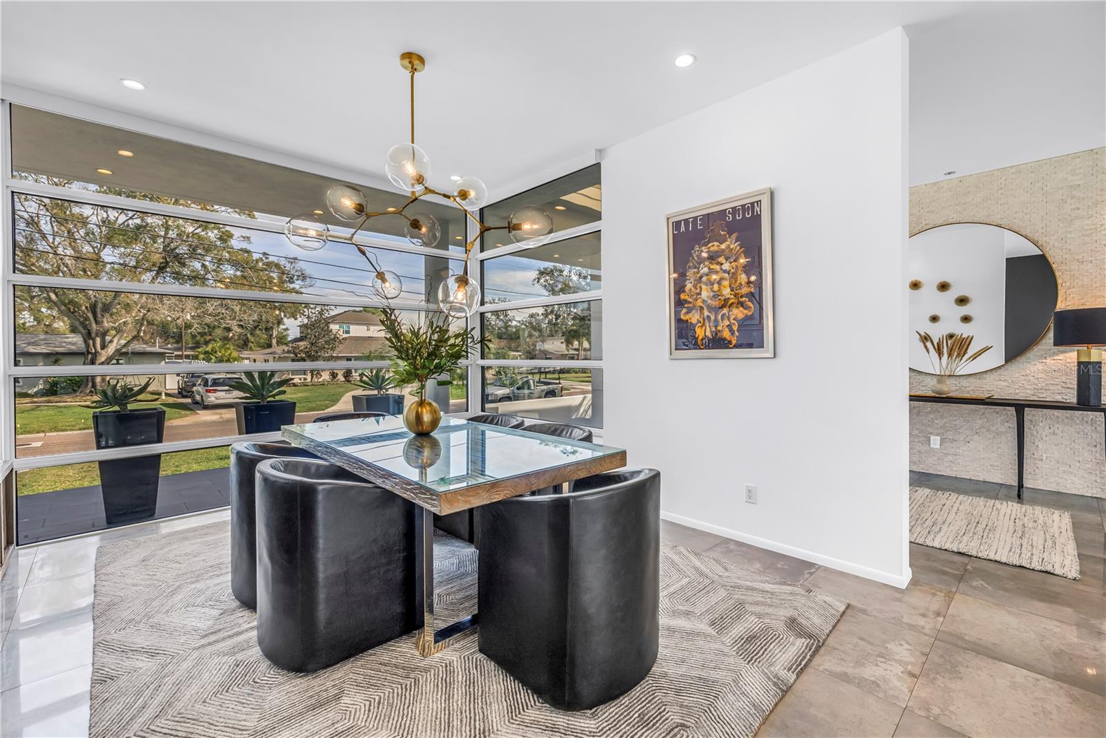 Listing photo id 16 for 3324 Walnut Street Ne