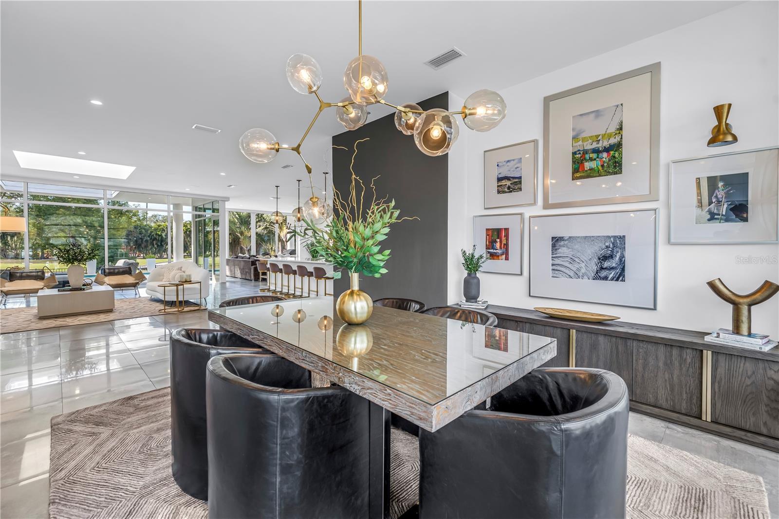 Listing photo id 17 for 3324 Walnut Street Ne