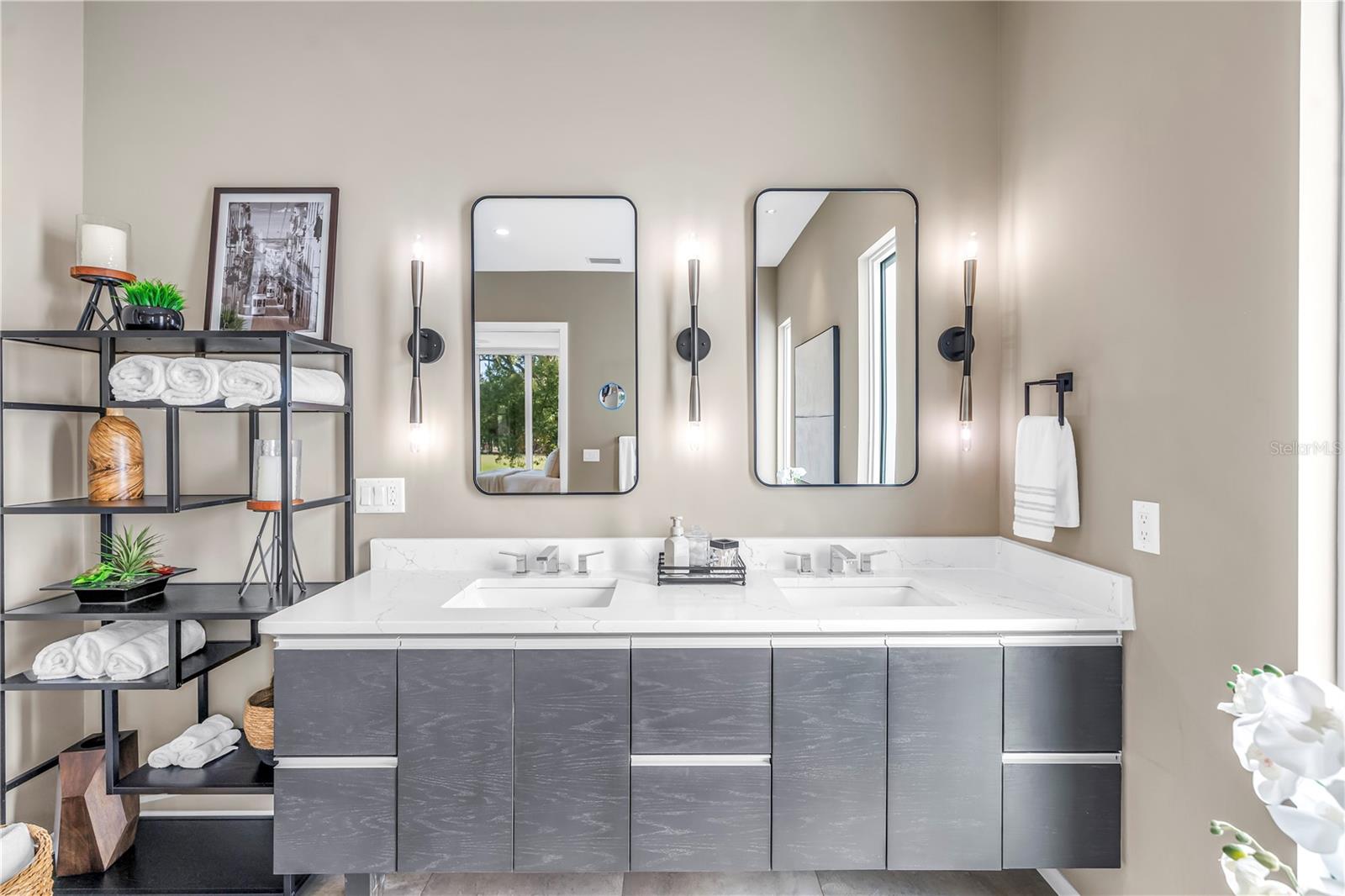 Listing photo id 26 for 3324 Walnut Street Ne