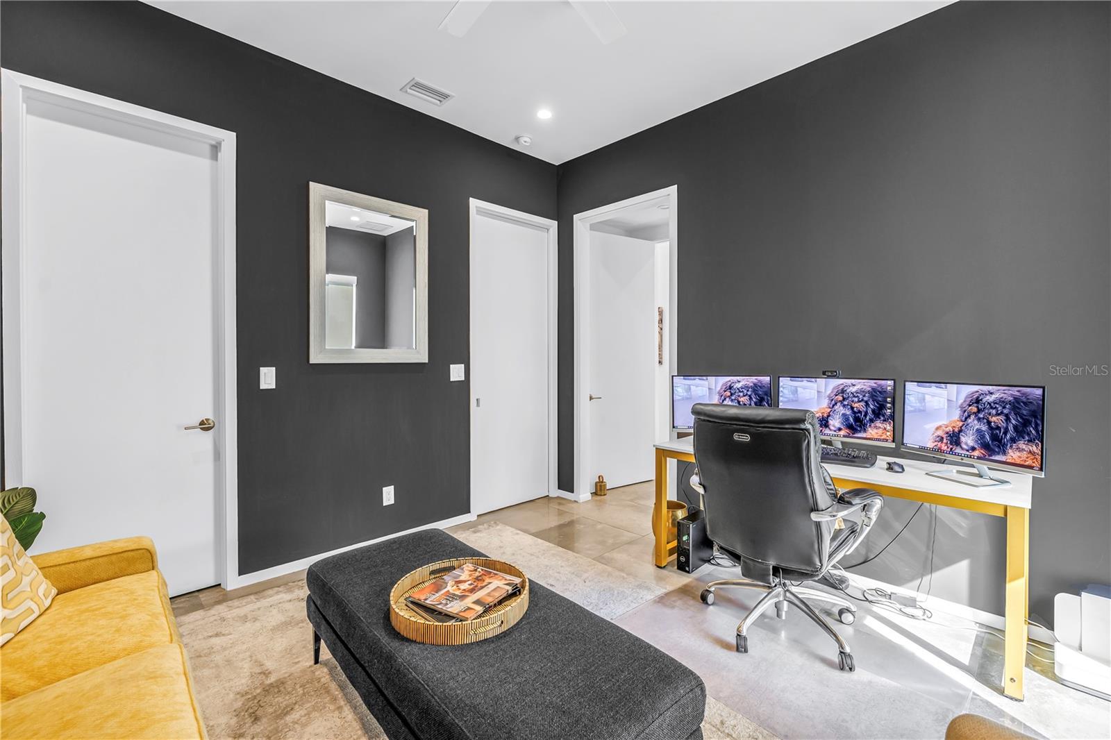 Listing photo id 31 for 3324 Walnut Street Ne