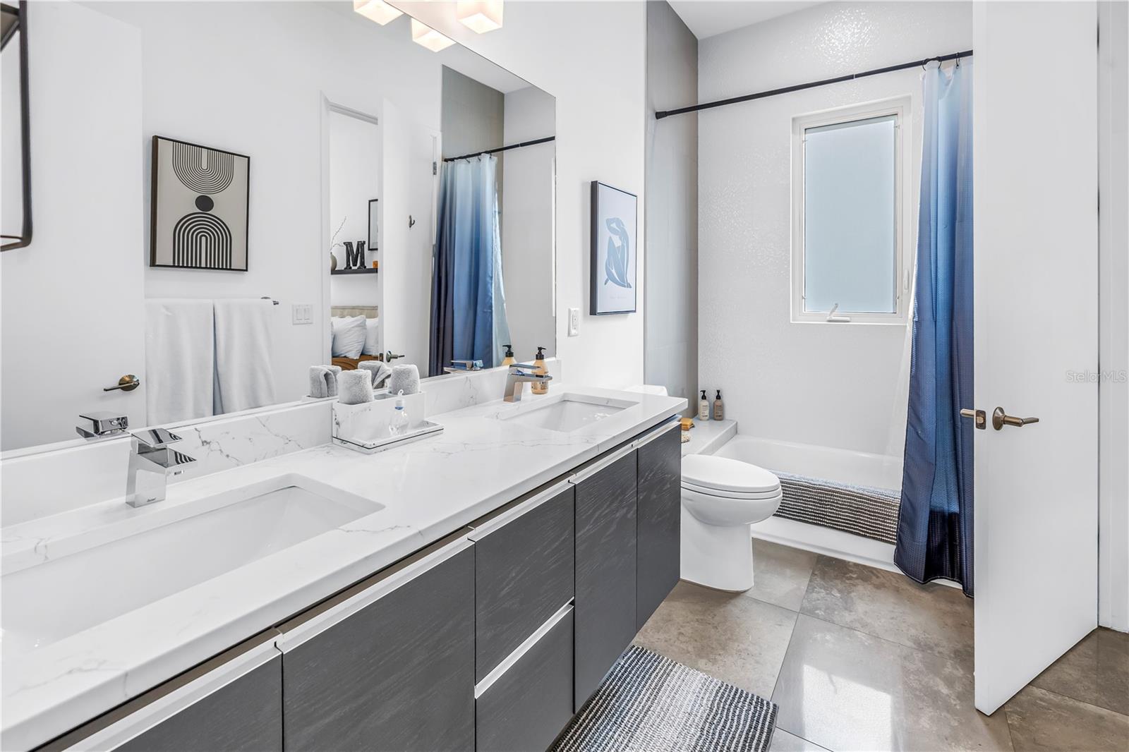 Listing photo id 36 for 3324 Walnut Street Ne