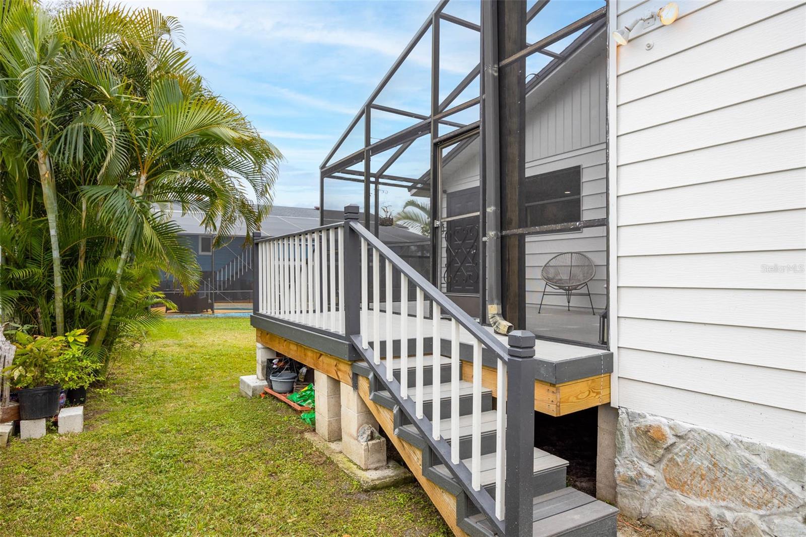 Image 34 of 38 For 12756 Poinsettia Avenue