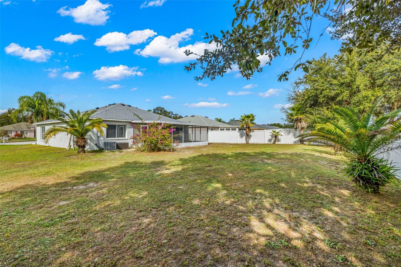 Image 25 of 37 For 6114 School House Court