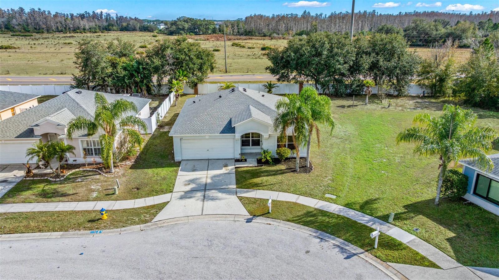 Image 27 of 37 For 6114 School House Court