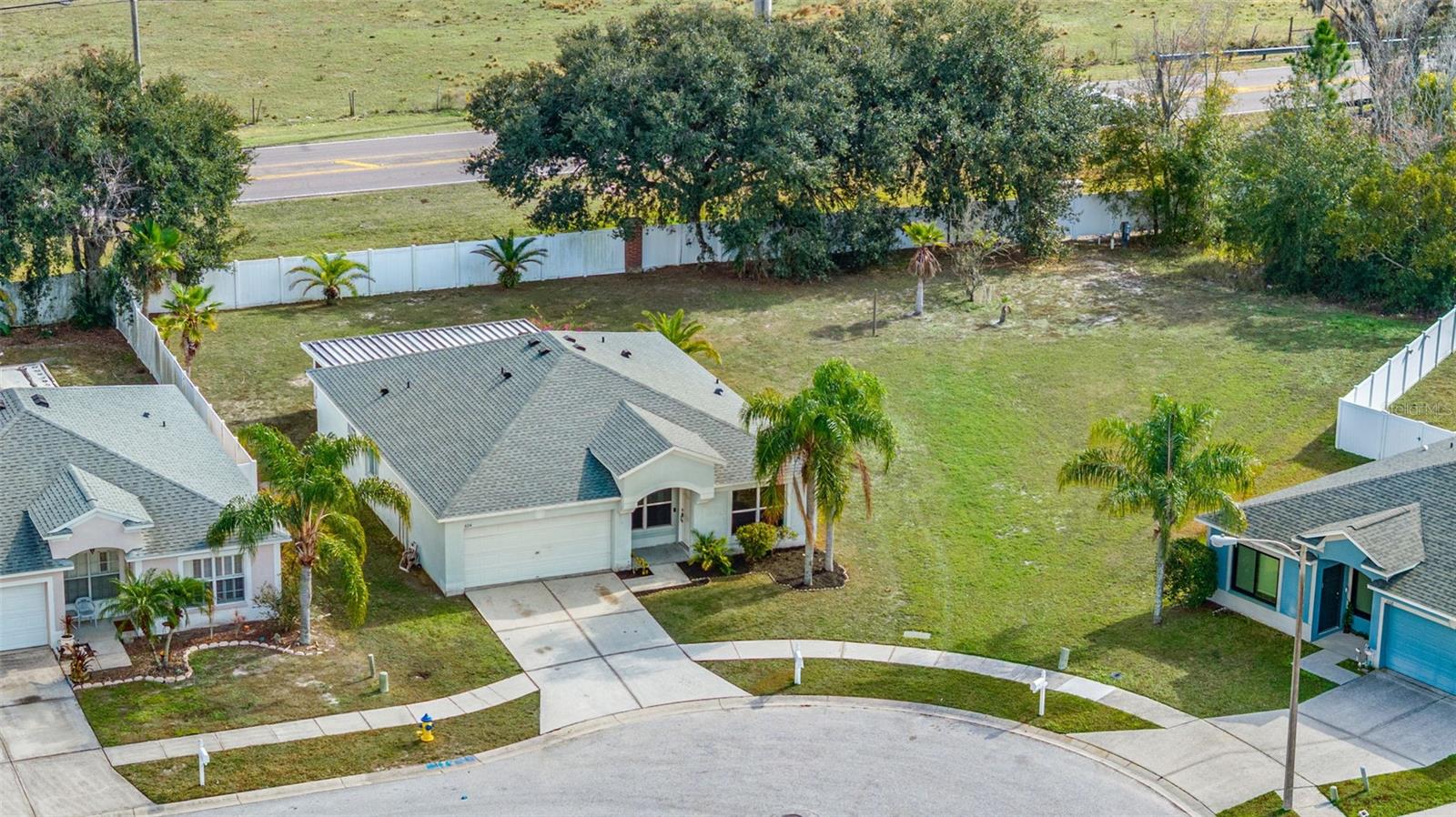 Image 28 of 37 For 6114 School House Court