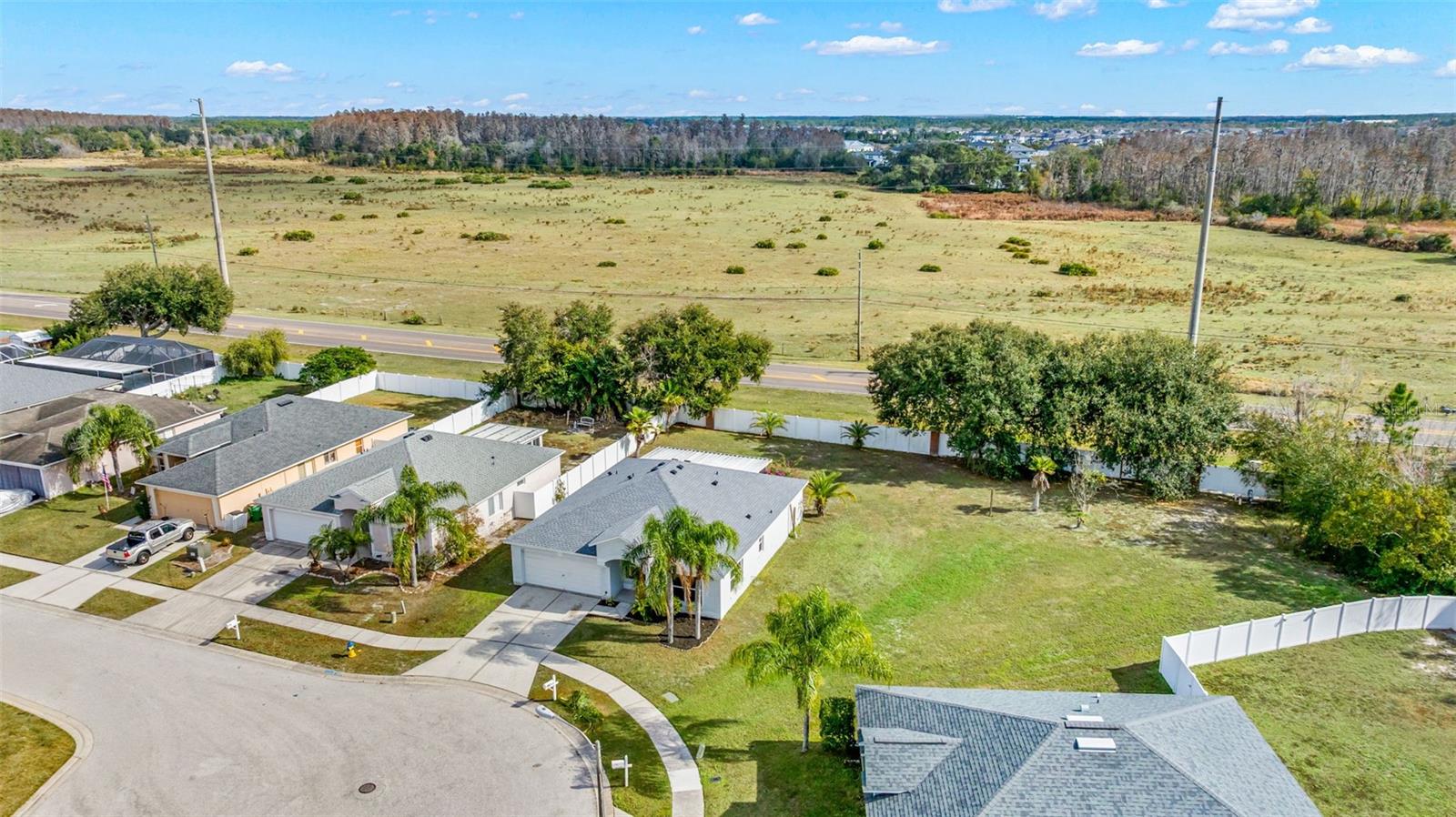 Image 29 of 37 For 6114 School House Court