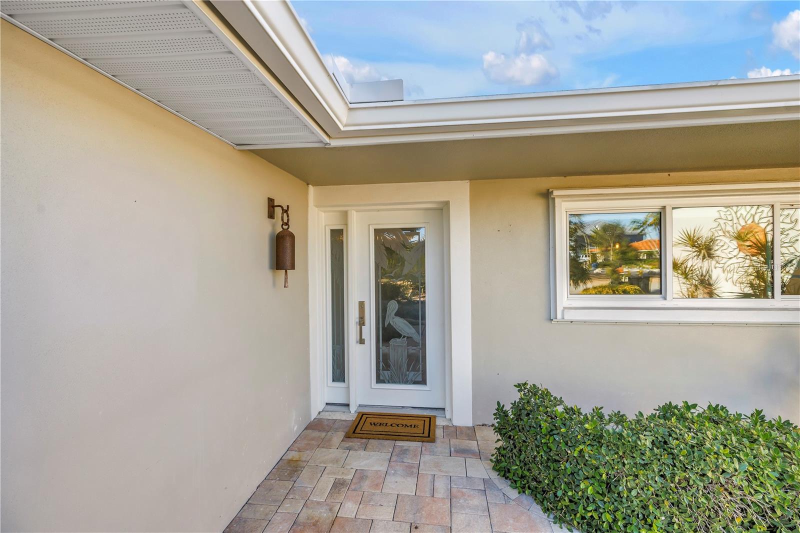 Listing photo id 68 for 2890 Alton Drive