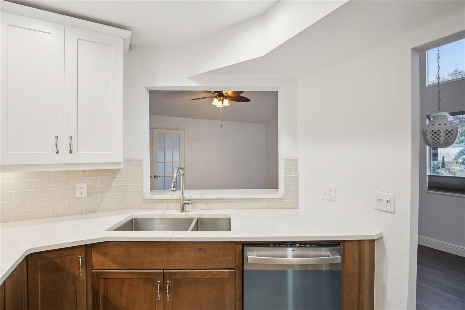 Image 11 of 29 For 500 New York Avenue 21