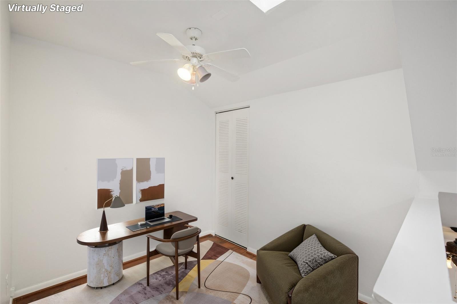 Image 17 of 29 For 500 New York Avenue 21