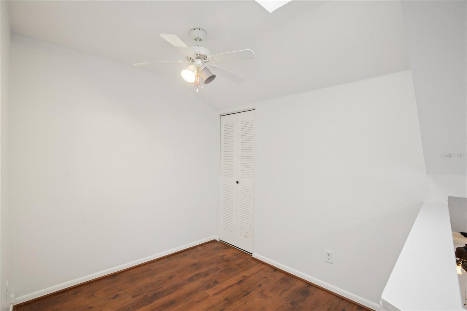 Image 18 of 29 For 500 New York Avenue 21