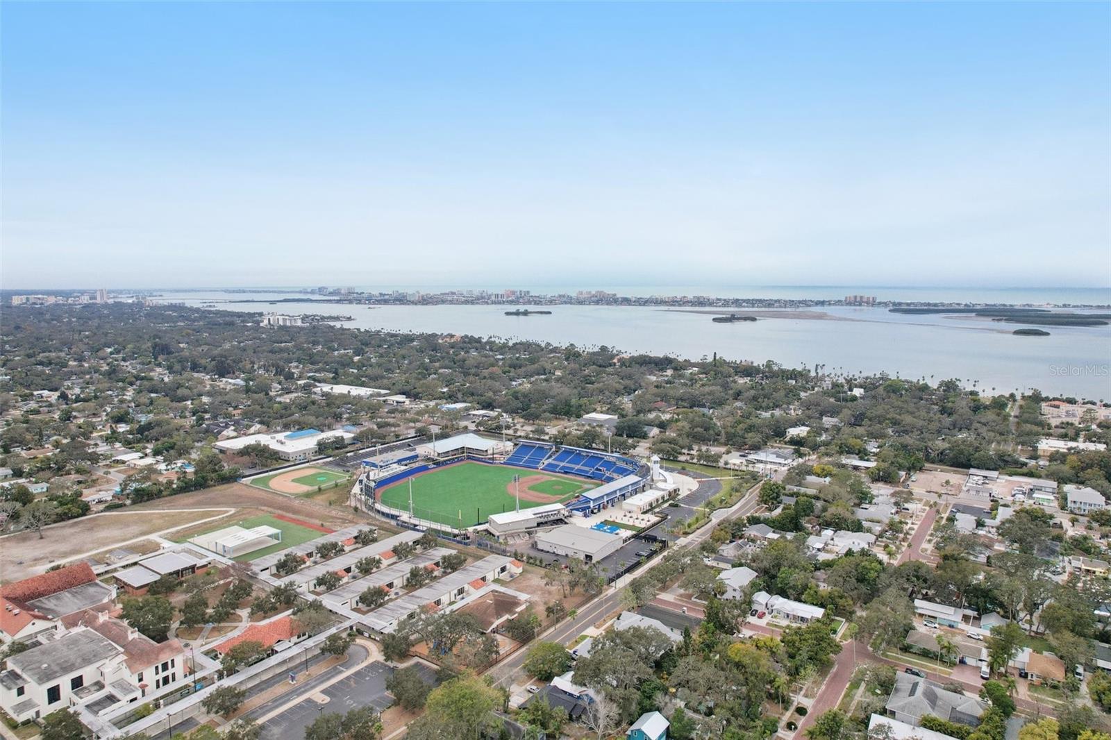 Image 24 of 29 For 500 New York Avenue 21