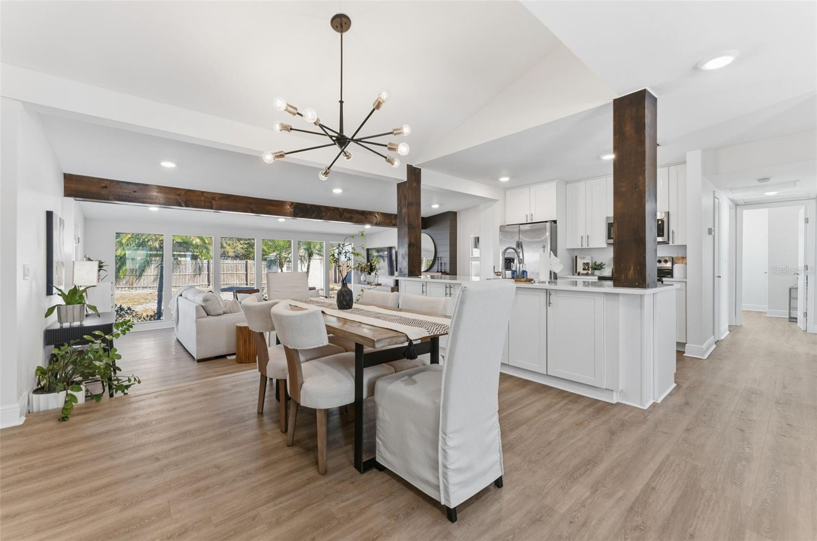 Listing photo id 8 for 5109 Rome Avenue