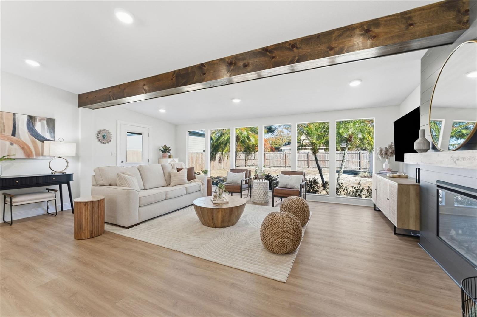 Listing photo id 11 for 5109 Rome Avenue