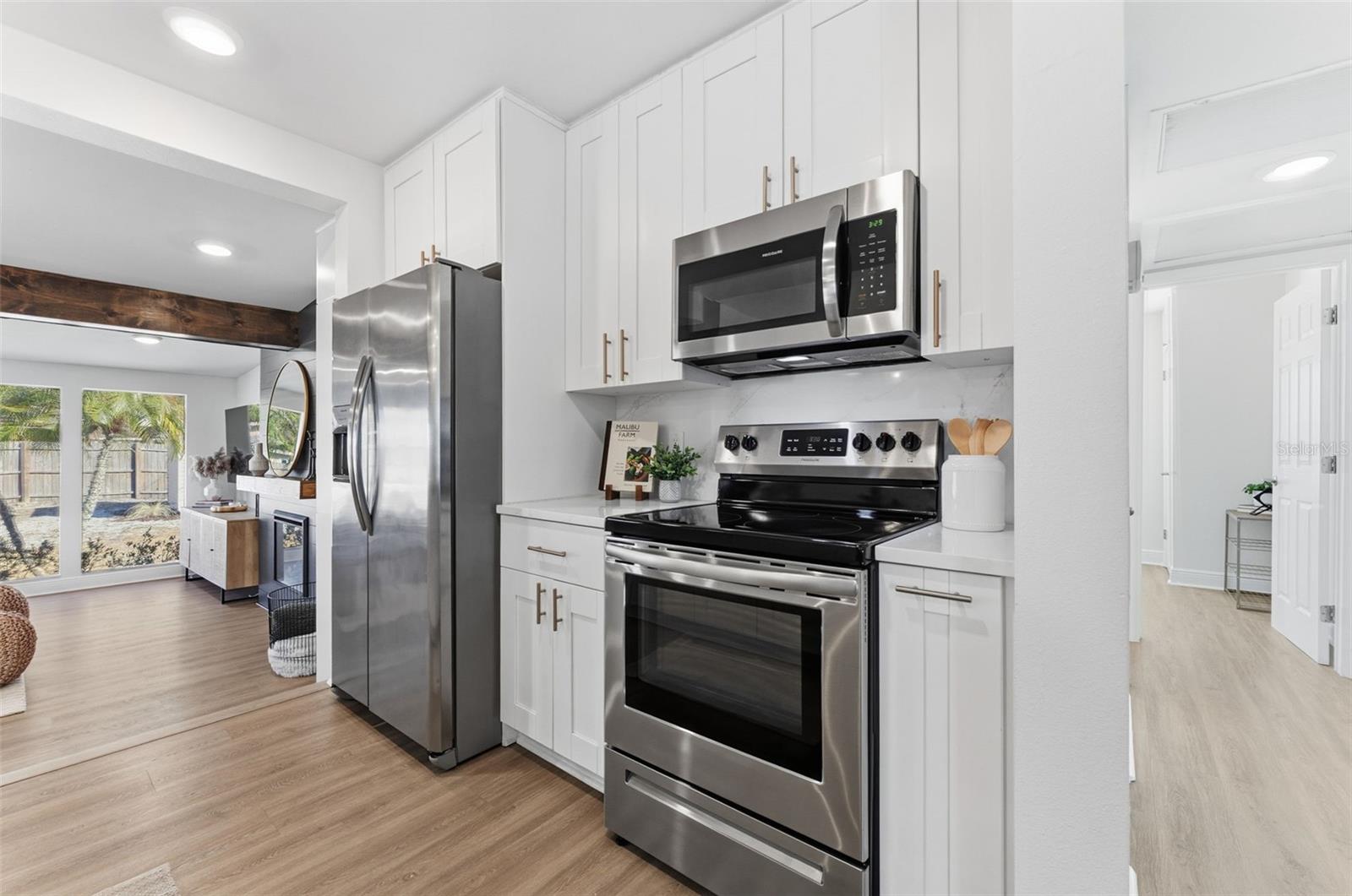 Listing photo id 7 for 5109 Rome Avenue