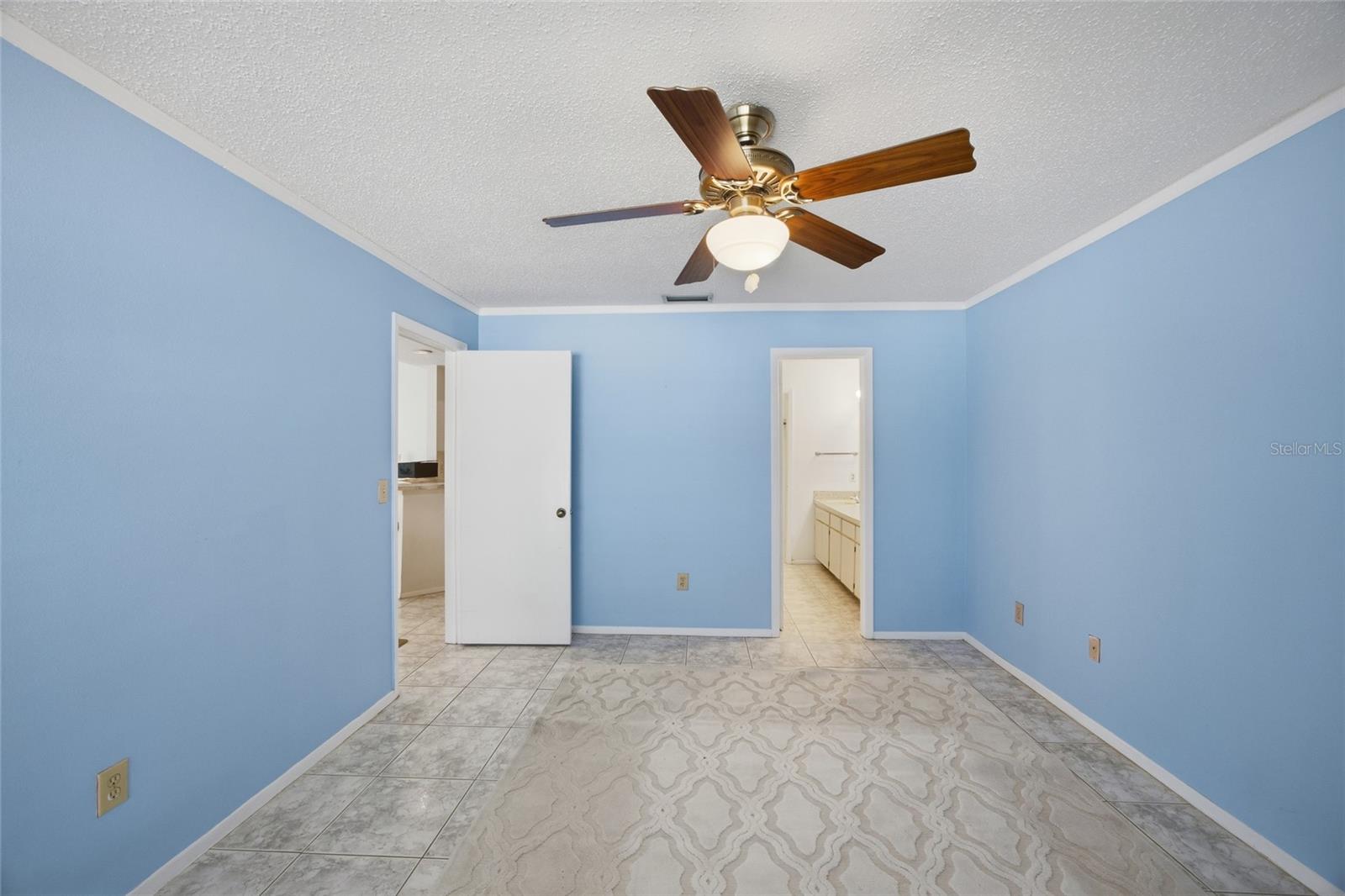 Image 18 of 34 For 5903 Birchwood Drive