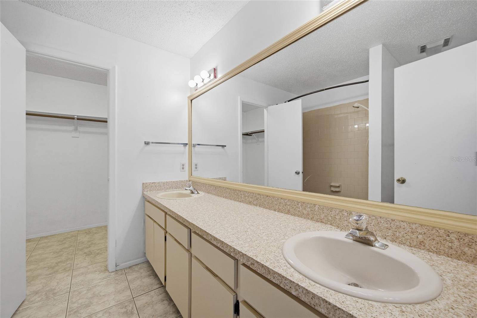 Image 19 of 34 For 5903 Birchwood Drive