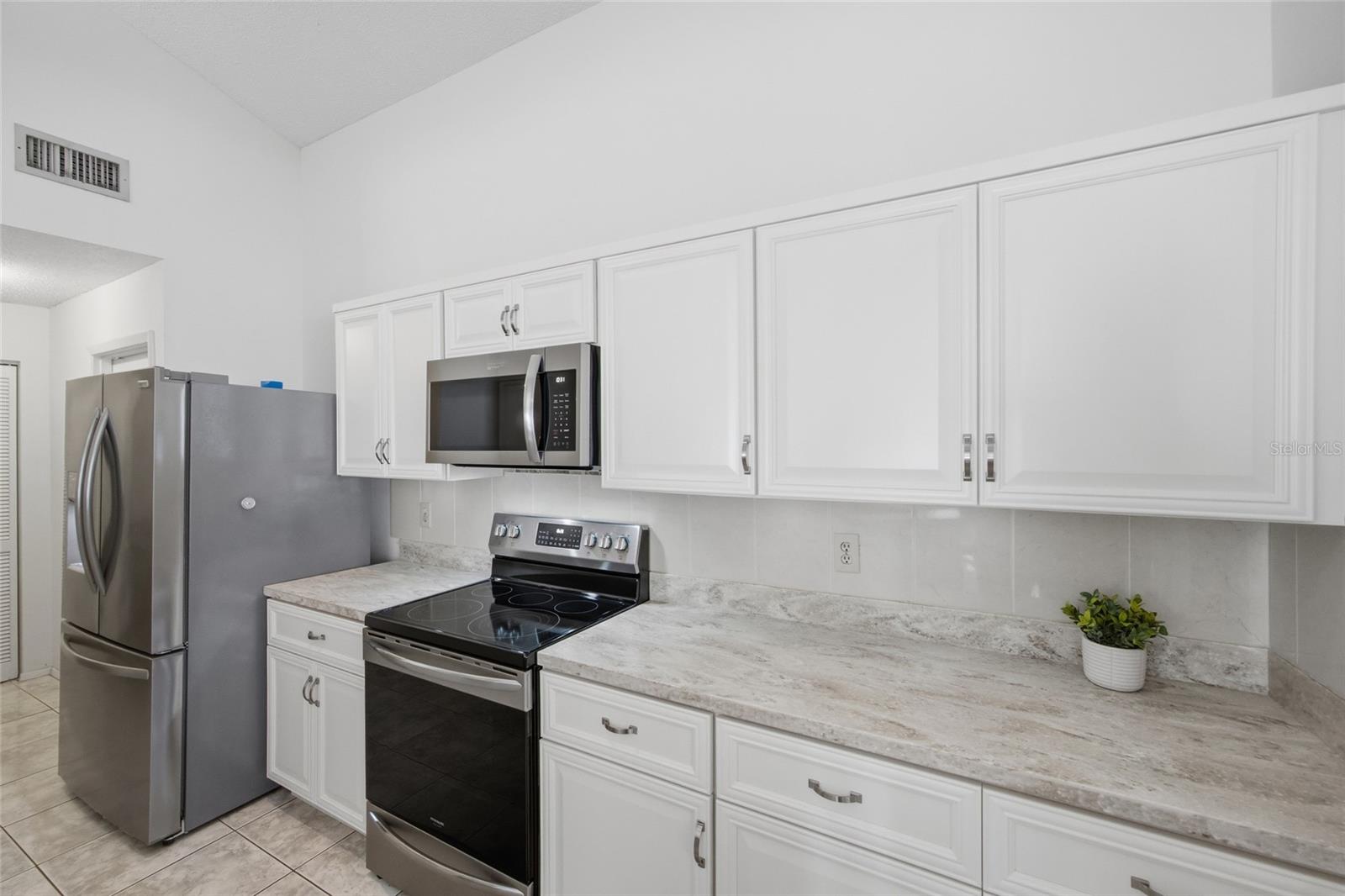 Image 7 of 34 For 5903 Birchwood Drive