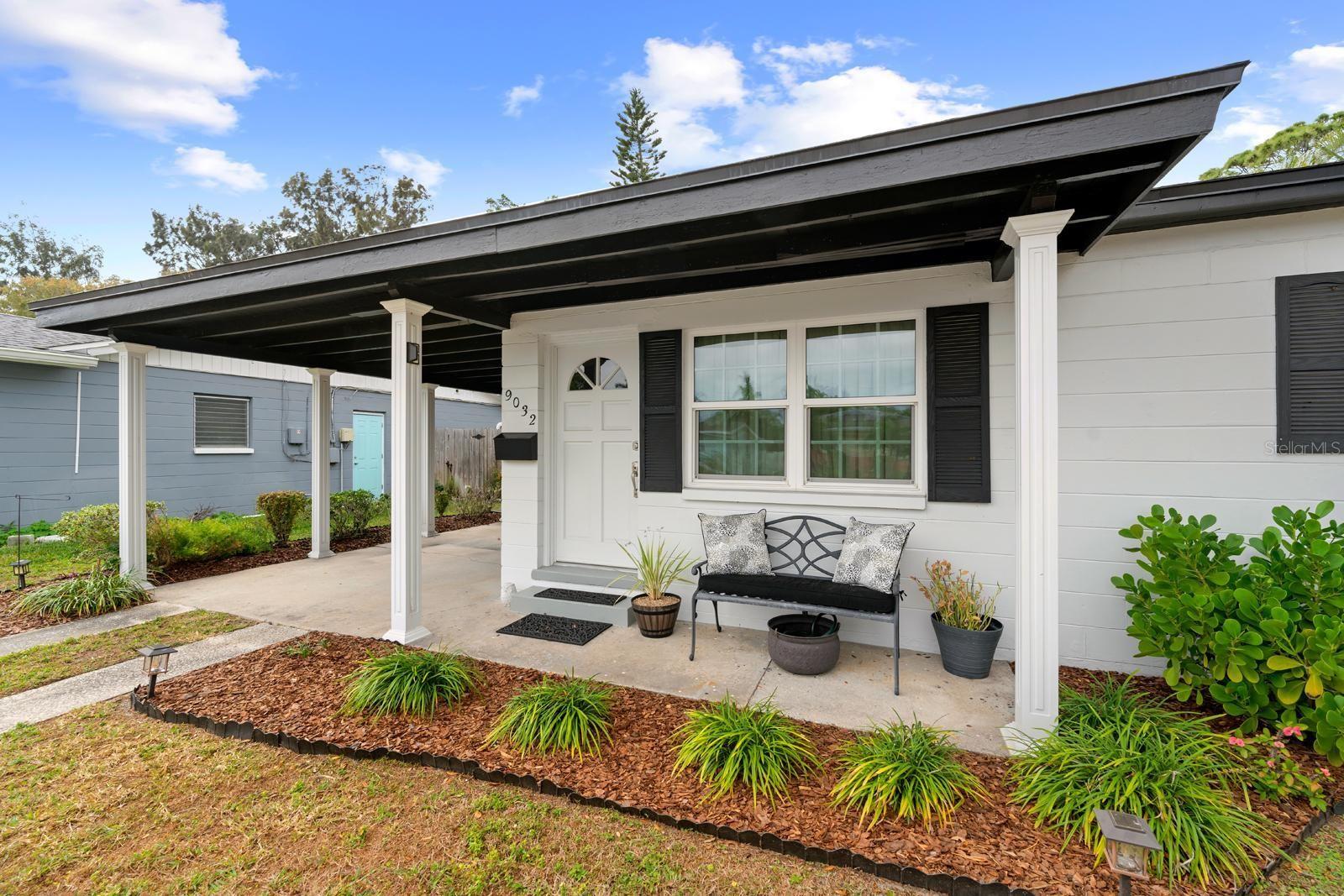 Image 3 of 33 For 9032 Bay Street Ne