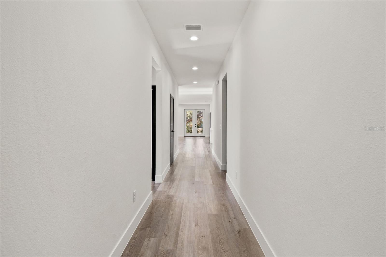 Image 6 of 53 For 11810 Providence Way