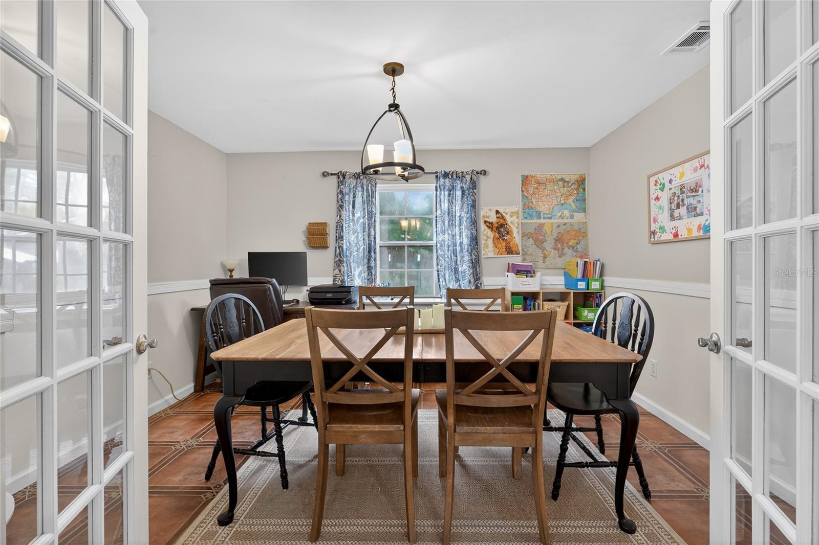 Image 24 of 81 For 4945 Canterbury Drive