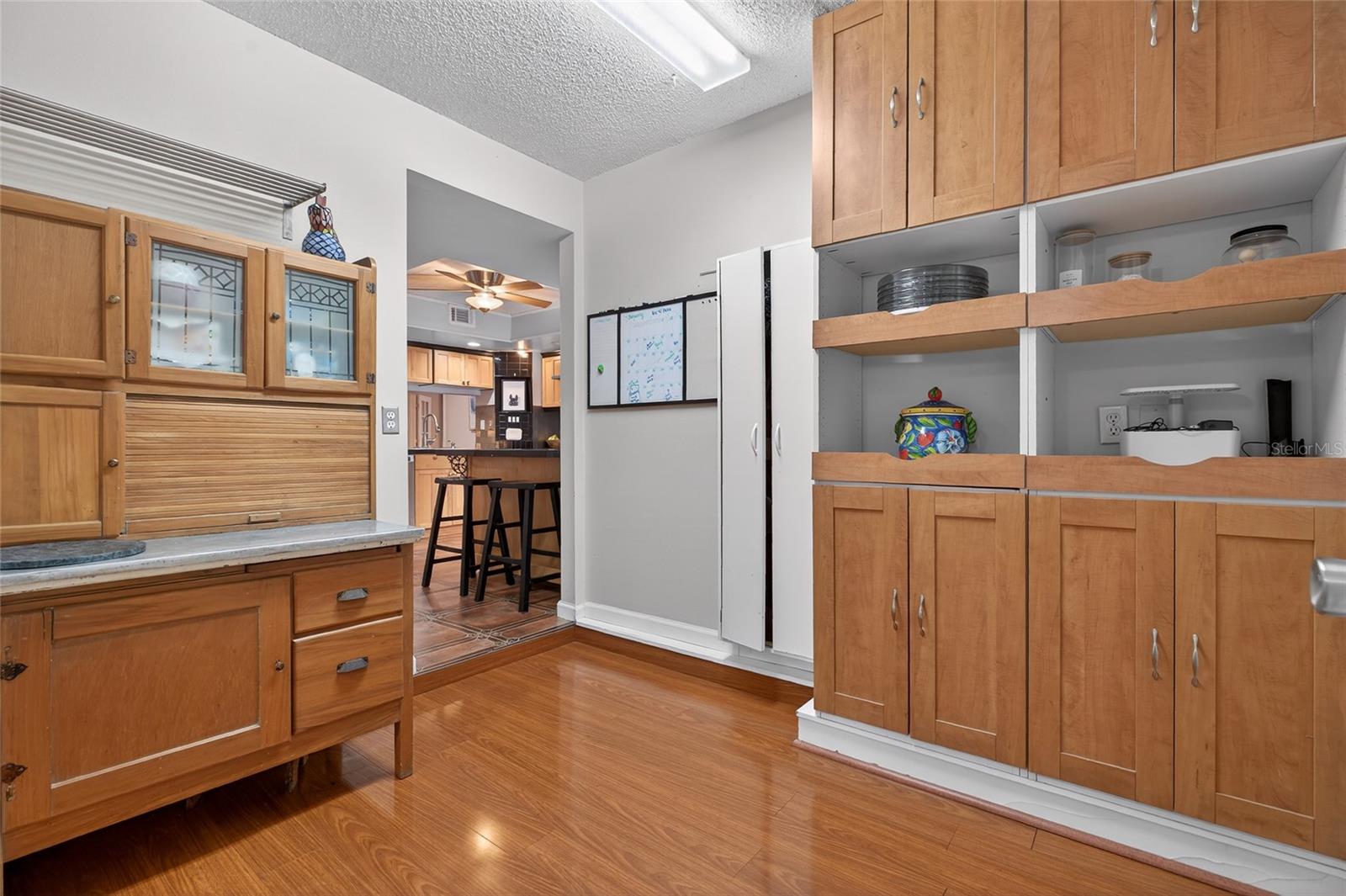 Image 28 of 81 For 4945 Canterbury Drive