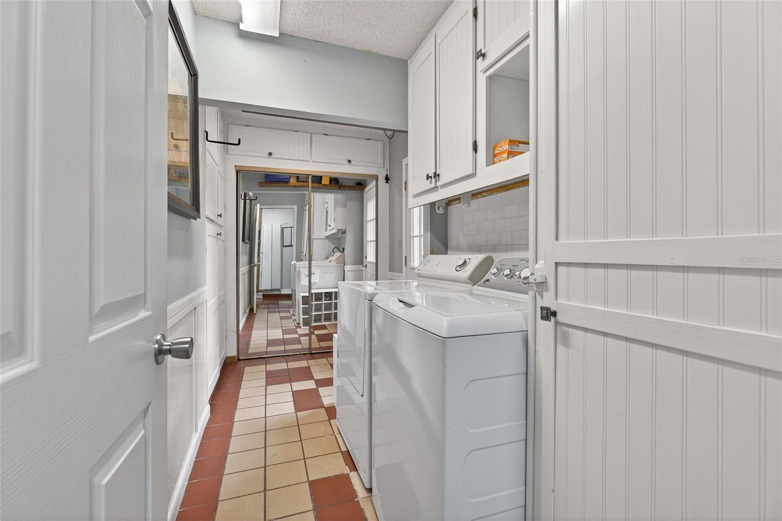 Image 30 of 81 For 4945 Canterbury Drive