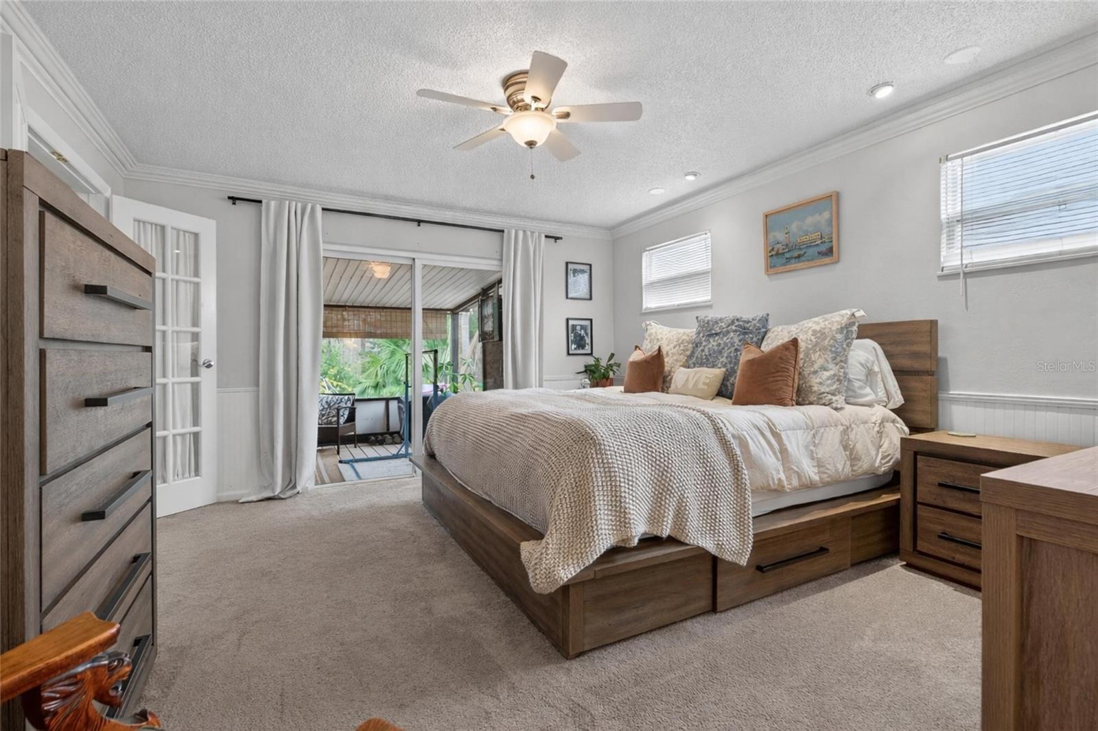 Image 40 of 81 For 4945 Canterbury Drive