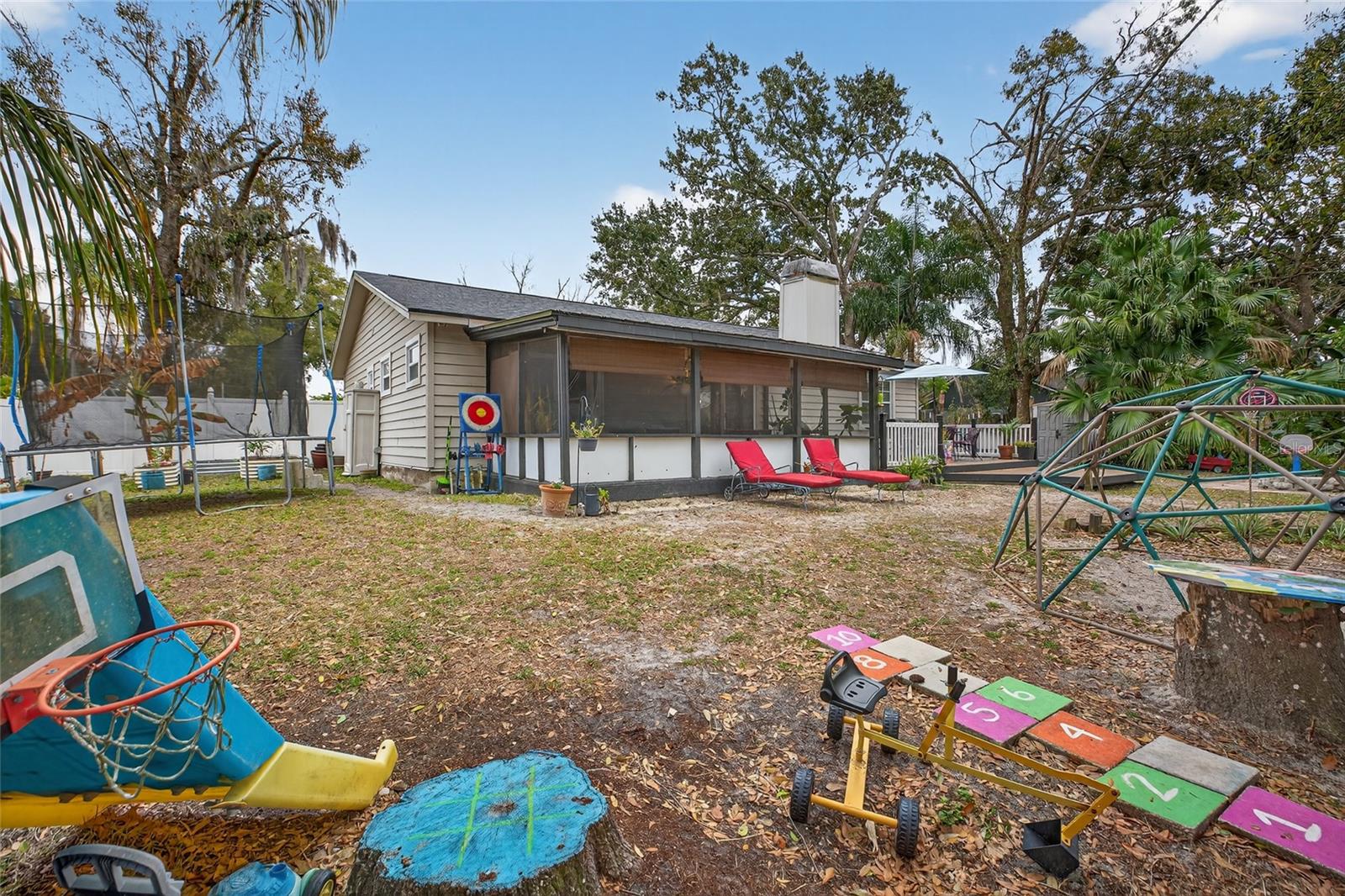 Image 58 of 81 For 4945 Canterbury Drive