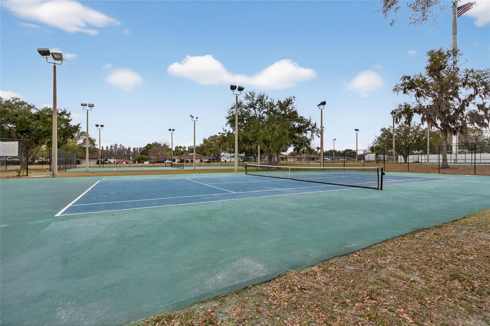 Image 75 of 81 For 4945 Canterbury Drive