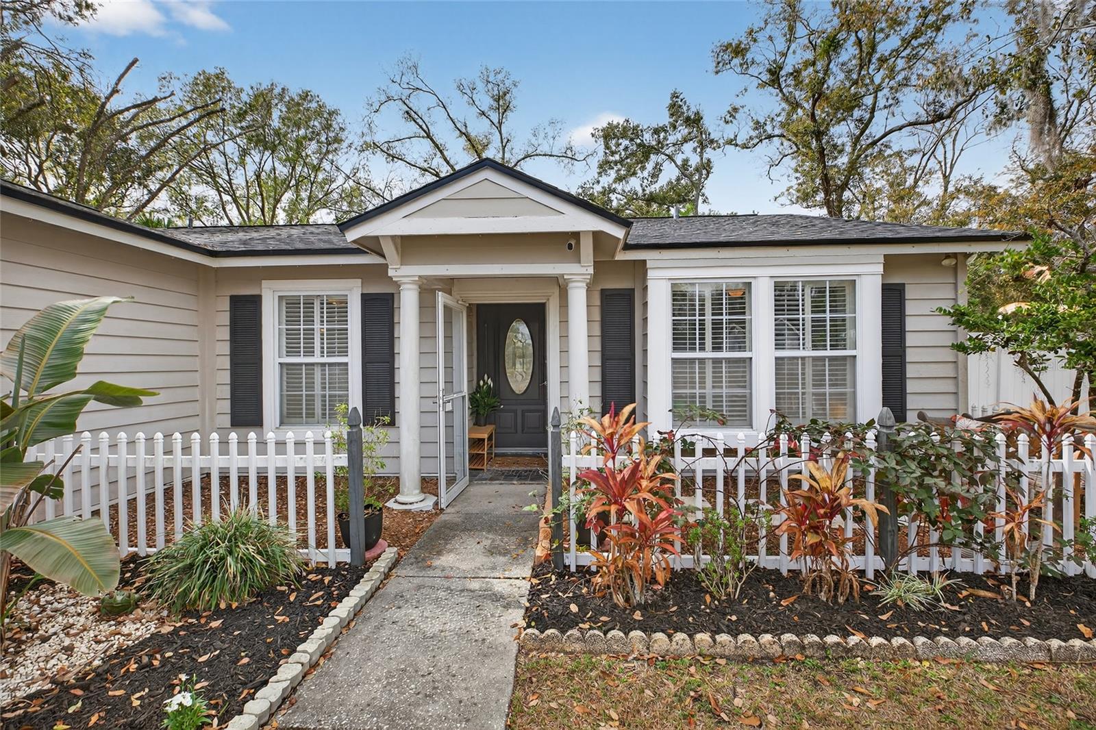 Image 9 of 81 For 4945 Canterbury Drive