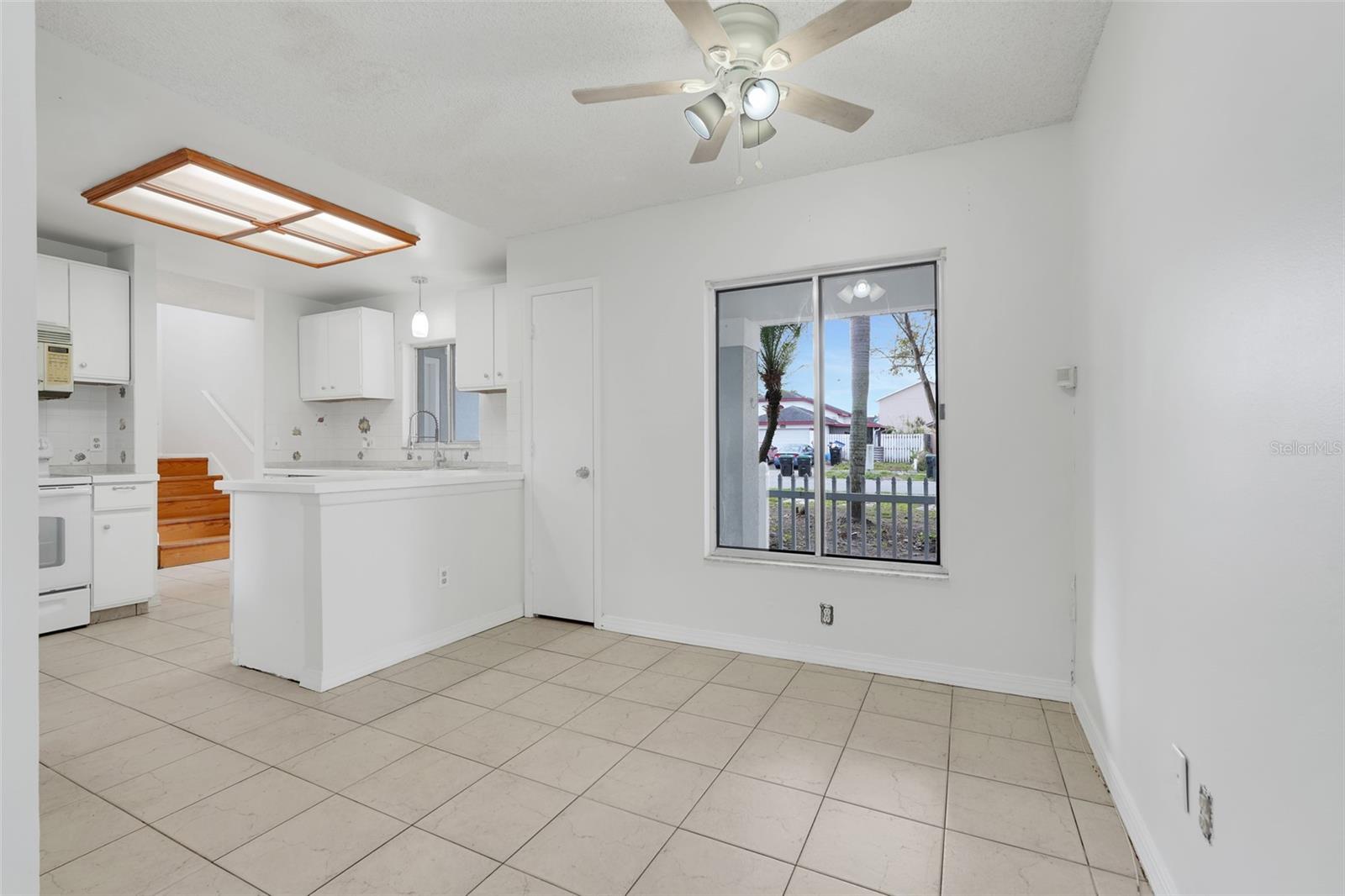 Image 12 of 47 For 397 Chicago Woods Circle