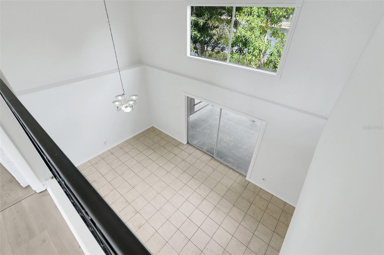 Image 17 of 47 For 397 Chicago Woods Circle