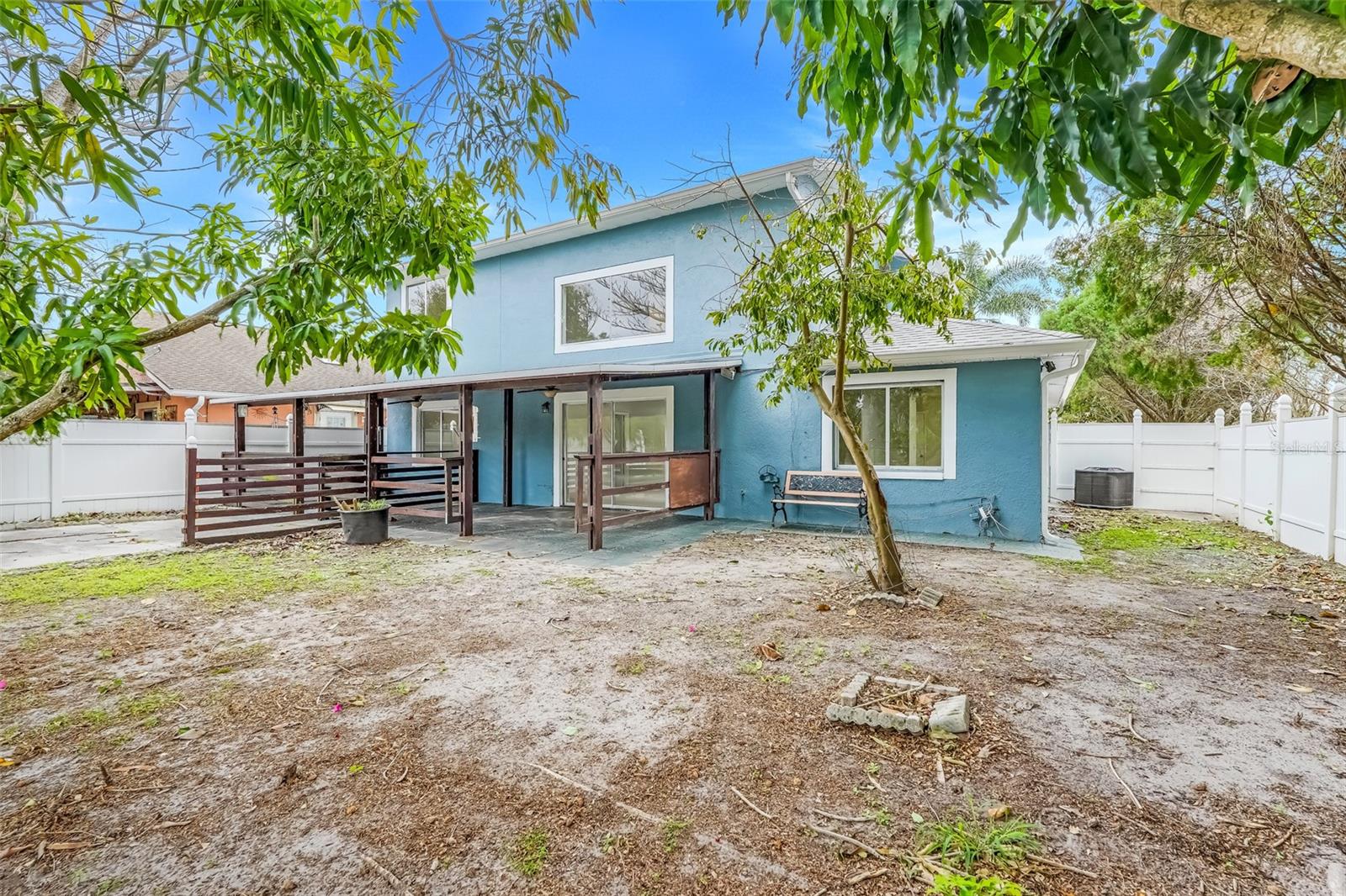 Image 35 of 47 For 397 Chicago Woods Circle