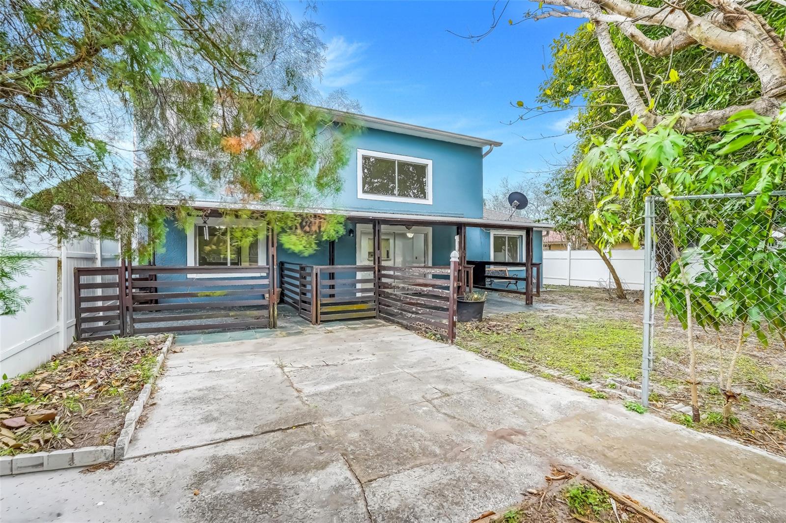 Image 36 of 47 For 397 Chicago Woods Circle