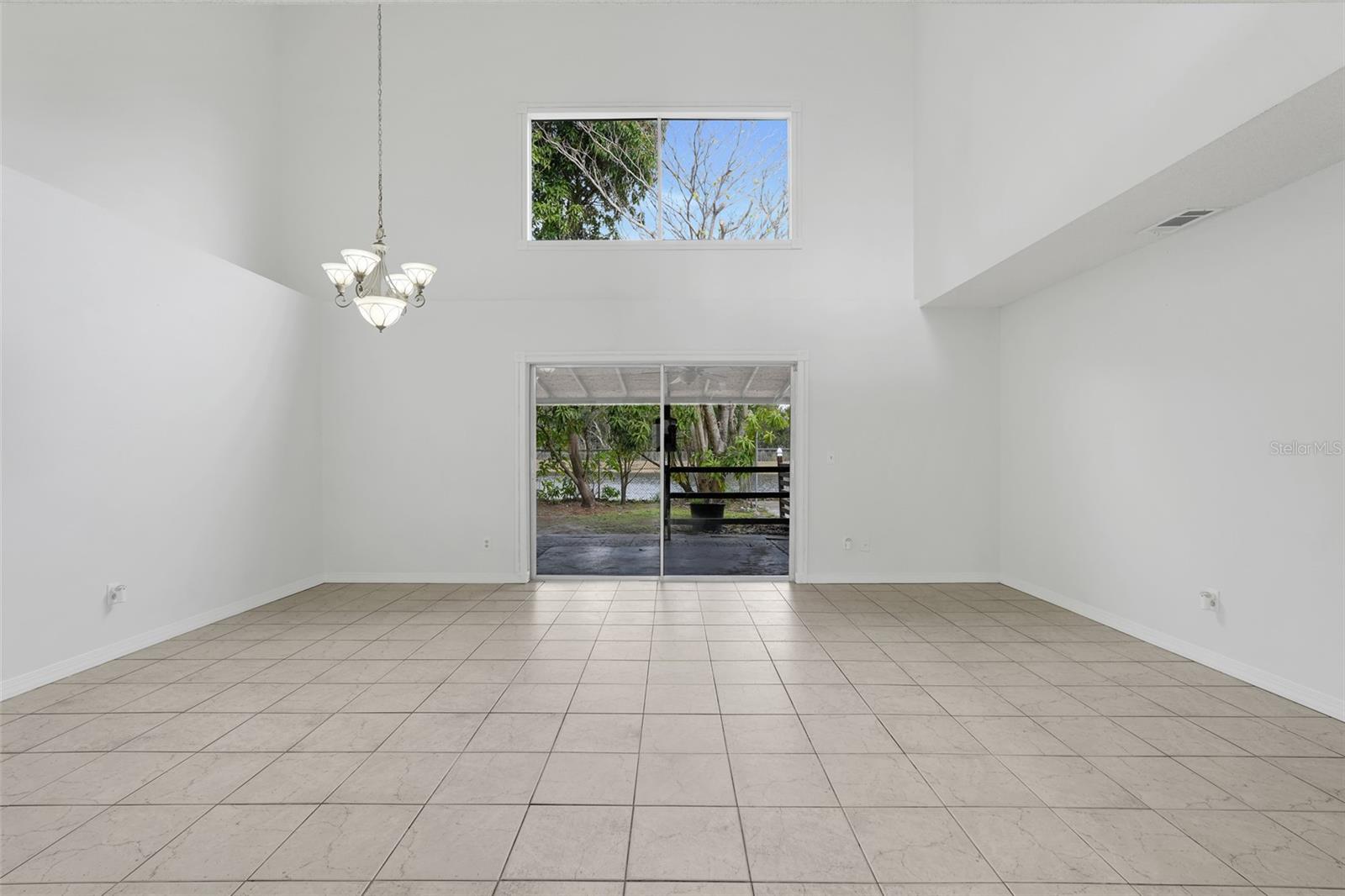 Image 6 of 47 For 397 Chicago Woods Circle