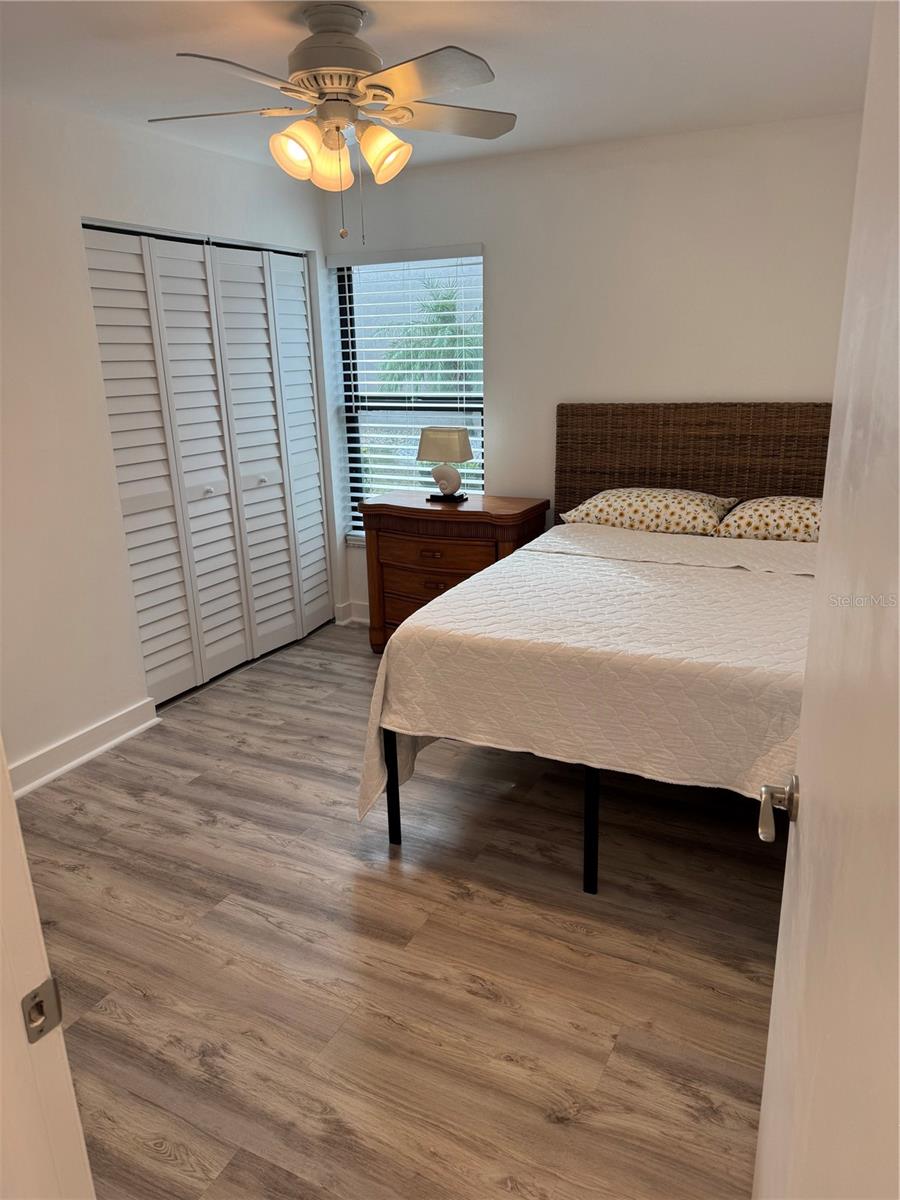 Image 11 of 22 For 12922 Cherrydale Court