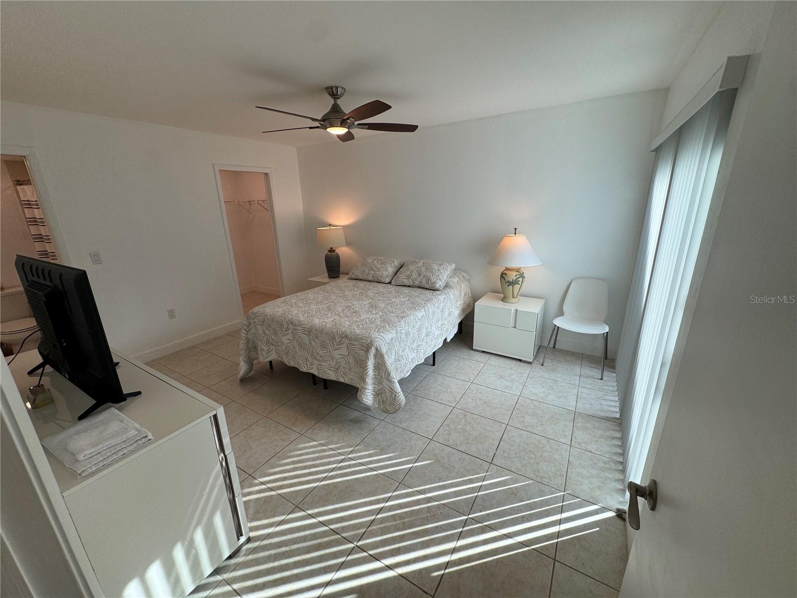 Image 14 of 22 For 12922 Cherrydale Court