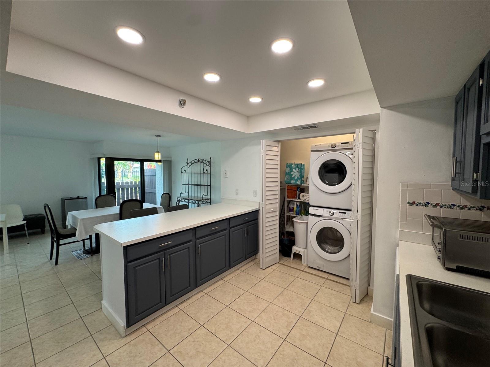 Image 9 of 22 For 12922 Cherrydale Court