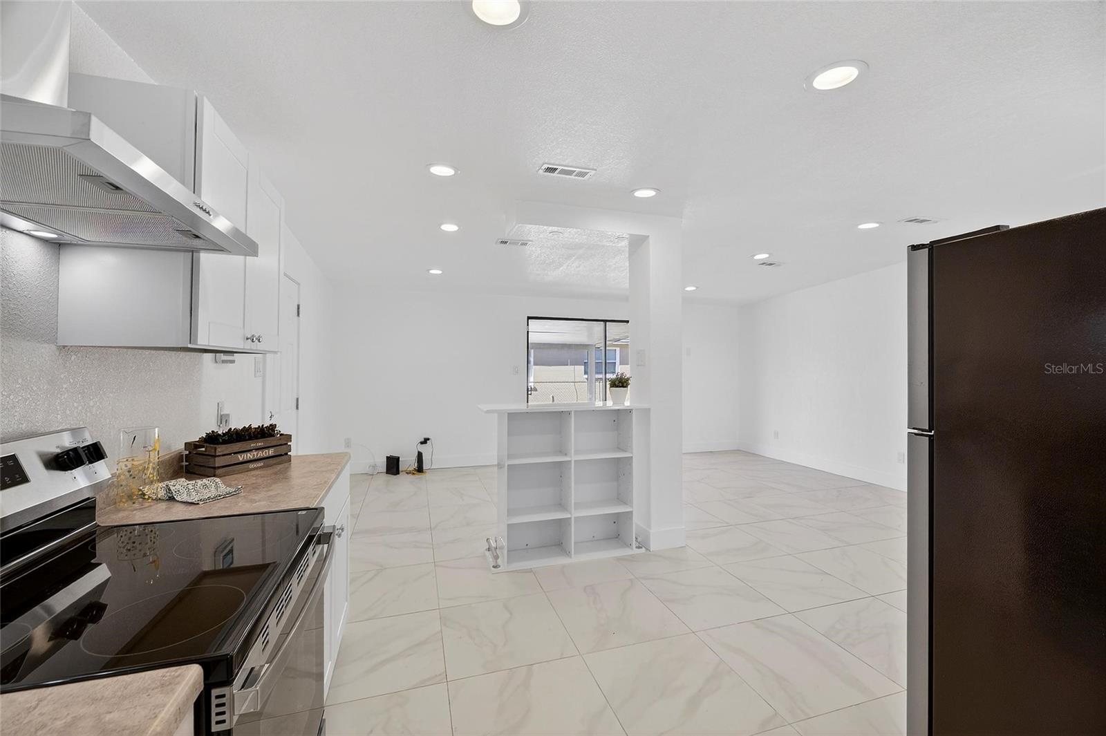 Image 11 of 63 For 3722 Idlewild Avenue