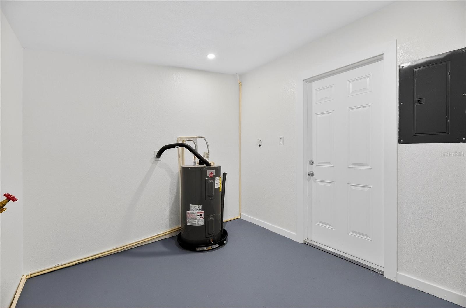 Image 43 of 63 For 3722 Idlewild Avenue