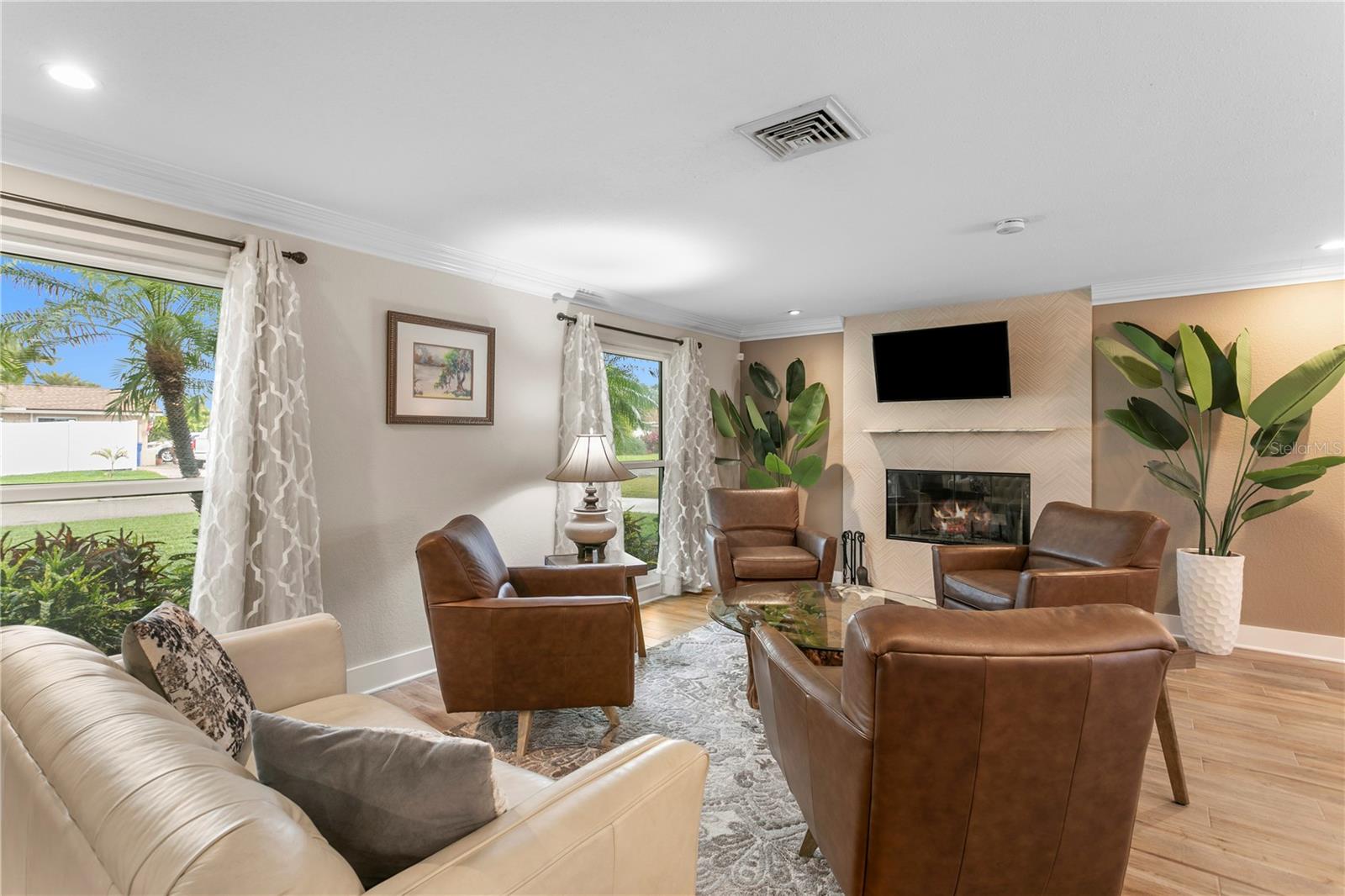 Image 12 of 97 For 3912 46th Avenue S