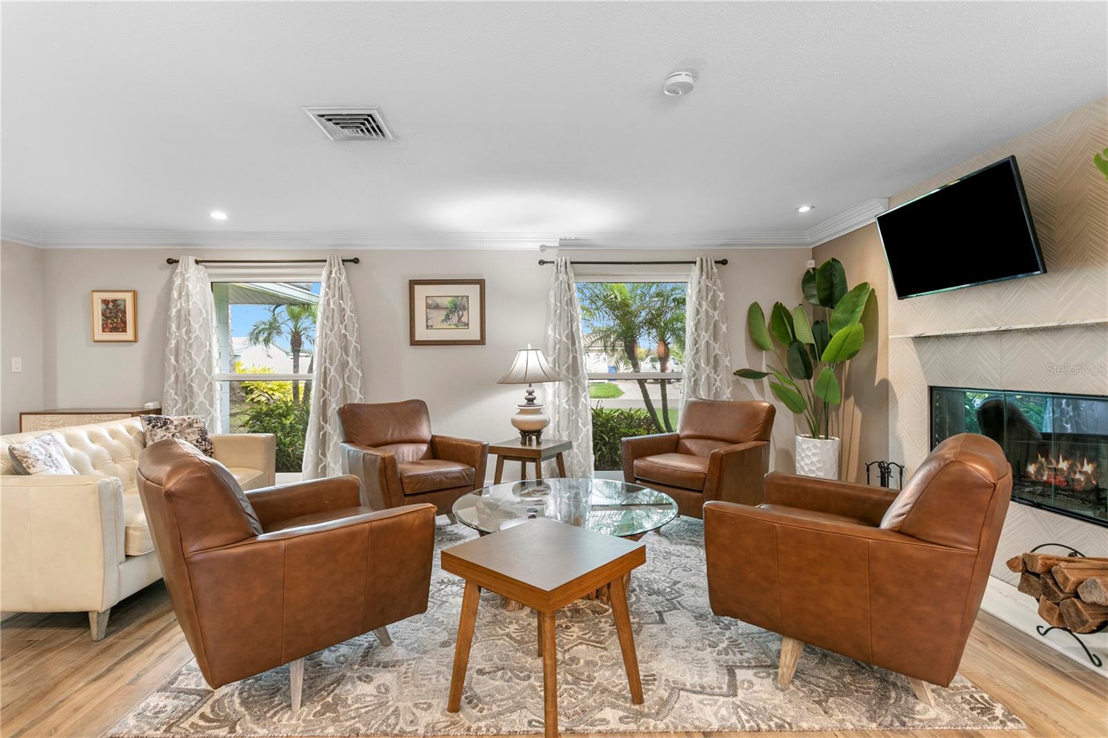 Image 13 of 97 For 3912 46th Avenue S