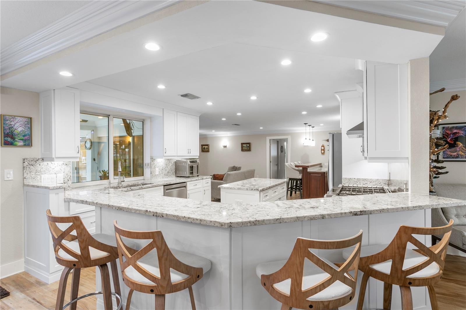 Image 18 of 97 For 3912 46th Avenue S