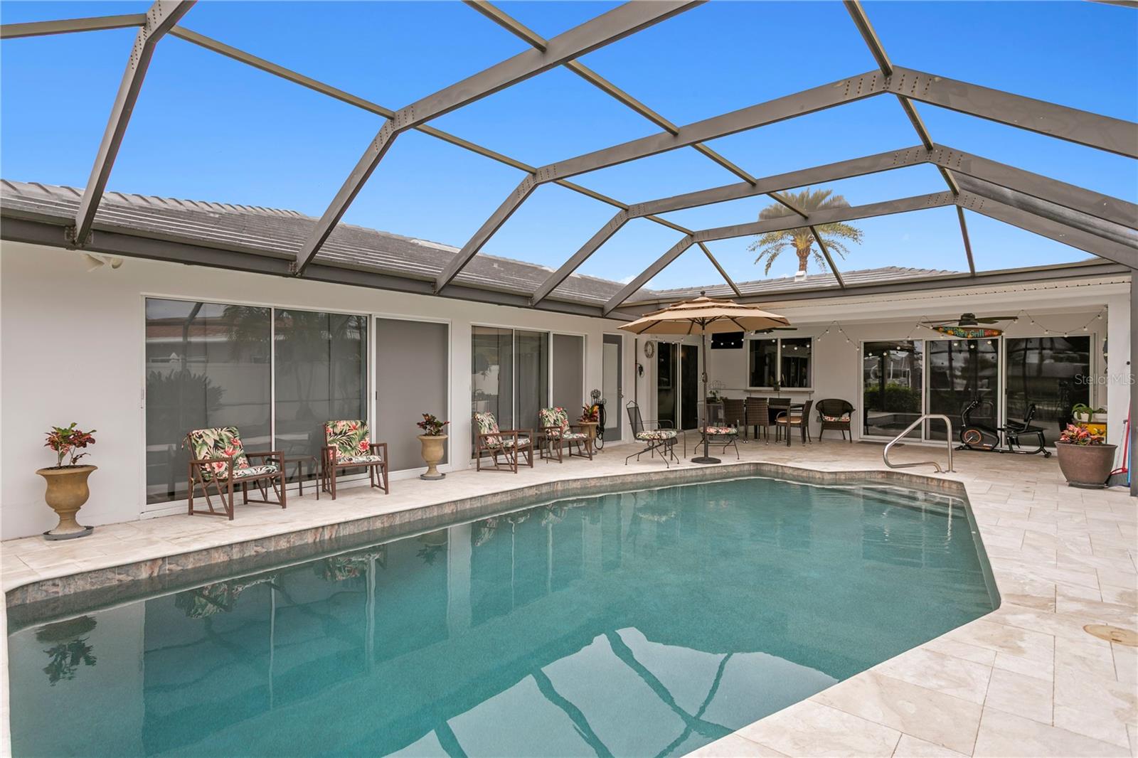 Image 52 of 97 For 3912 46th Avenue S