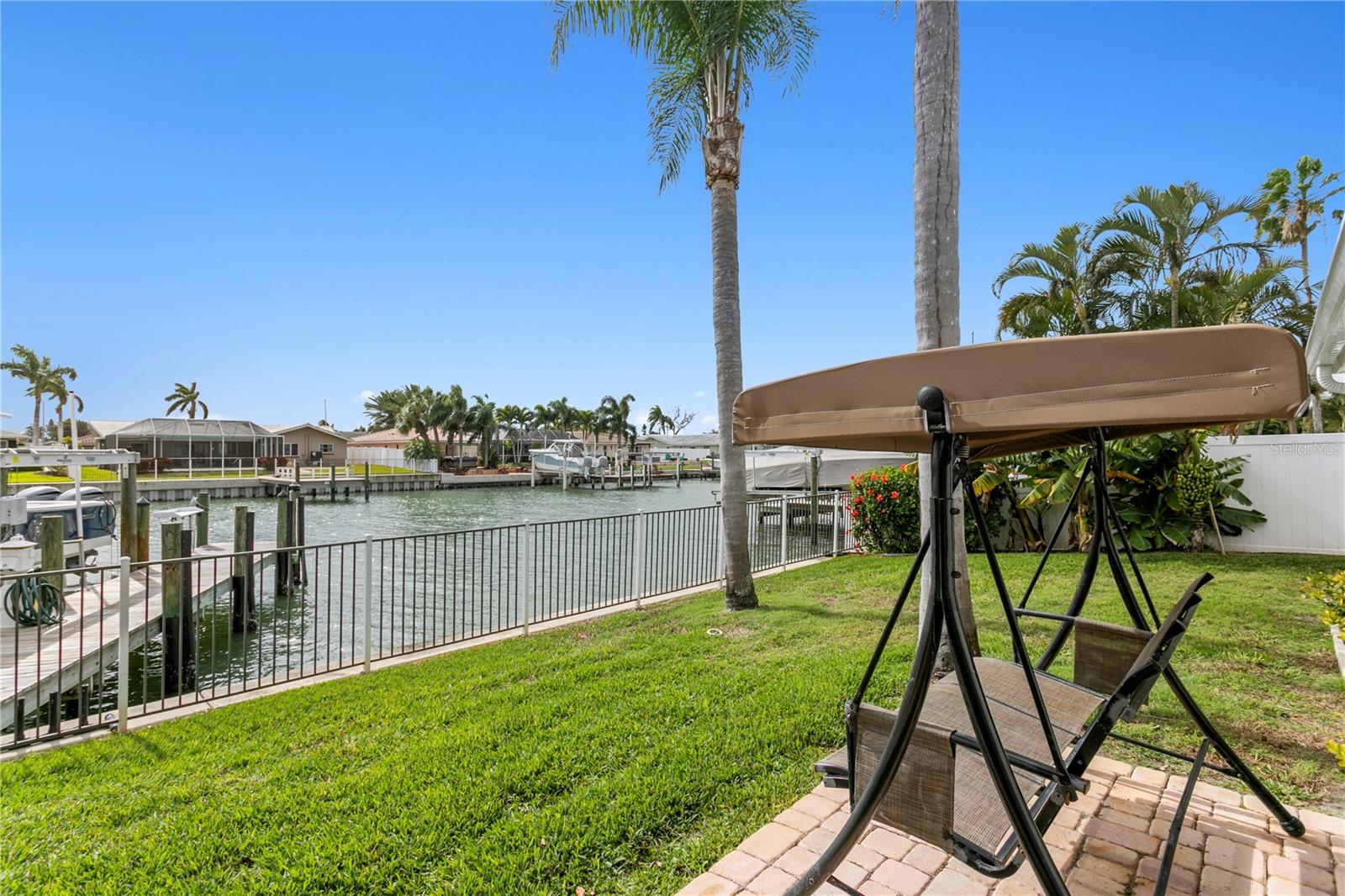 Image 64 of 97 For 3912 46th Avenue S